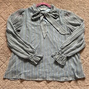 LC Lauren Conrad Tie-Front Long Sleeve Blouse Women's Size XS‎